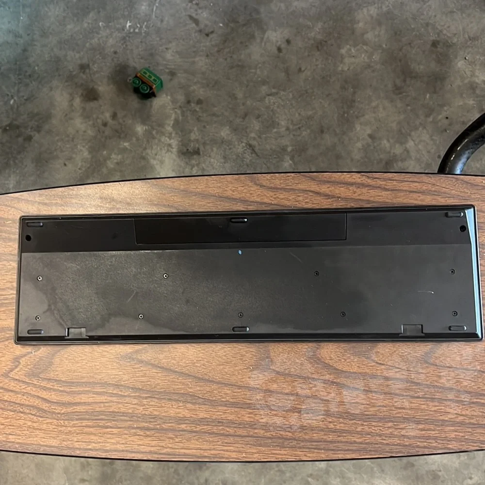 Dell WK636P Wireless Keyboard (Keyboard Only / Universal Receiver NOT Included)